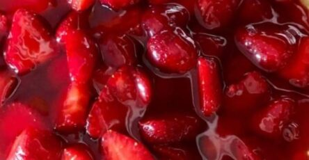 Big Boys Fresh Strawberry Pie